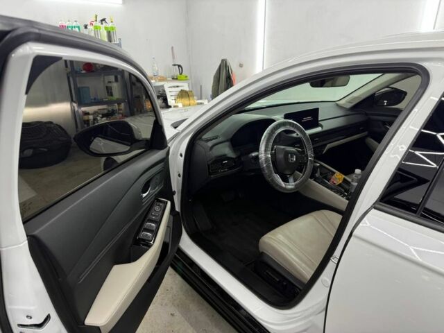 Белый Хонда Аккорд, объемом двигателя 2 л и пробегом 16 тыс. км за 28447 $, фото 6 на Automoto.ua