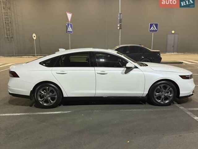 Белый Хонда Аккорд, объемом двигателя 1.99 л и пробегом 12 тыс. км за 36999 $, фото 6 на Automoto.ua