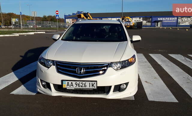 Белый Хонда Аккорд, объемом двигателя 2.4 л и пробегом 287 тыс. км за 8600 $, фото 14 на Automoto.ua