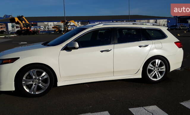 Белый Хонда Аккорд, объемом двигателя 2.4 л и пробегом 287 тыс. км за 8600 $, фото 6 на Automoto.ua