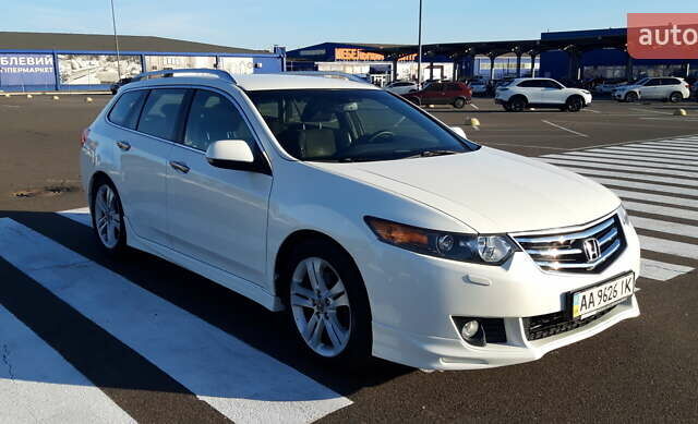 Белый Хонда Аккорд, объемом двигателя 2.4 л и пробегом 287 тыс. км за 8600 $, фото 16 на Automoto.ua