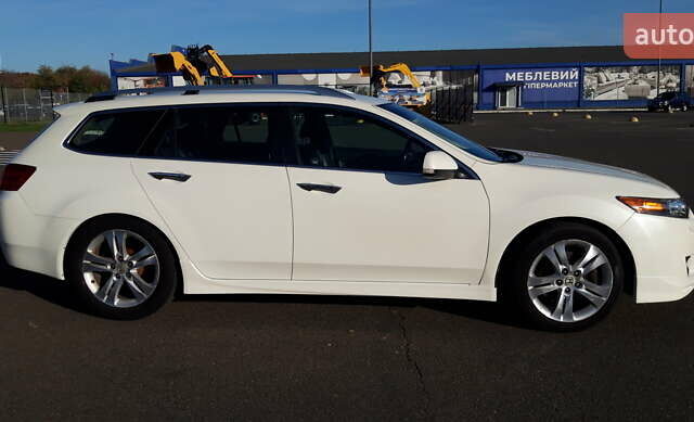 Белый Хонда Аккорд, объемом двигателя 2.4 л и пробегом 287 тыс. км за 8600 $, фото 4 на Automoto.ua