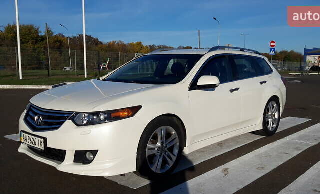 Белый Хонда Аккорд, объемом двигателя 2.4 л и пробегом 287 тыс. км за 8600 $, фото 13 на Automoto.ua