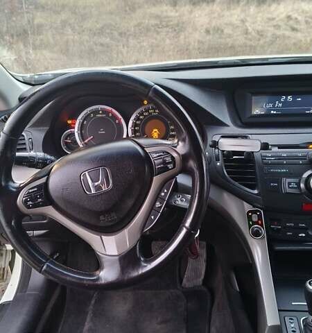 Білий Хонда Аккорд, об'ємом двигуна 2.2 л та пробігом 410 тис. км за 6500 $, фото 4 на Automoto.ua