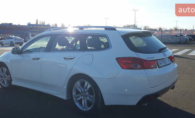 Белый Хонда Аккорд, объемом двигателя 2.4 л и пробегом 287 тыс. км за 8600 $, фото 3 на Automoto.ua