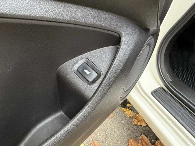 Белый Хонда Аккорд, объемом двигателя 0 л и пробегом 220 тыс. км за 8850 $, фото 13 на Automoto.ua