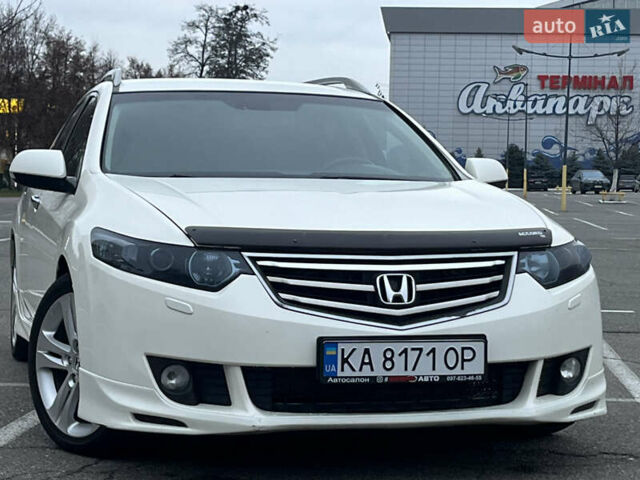 Белый Хонда Аккорд, объемом двигателя 2.35 л и пробегом 260 тыс. км за 12500 $, фото 7 на Automoto.ua