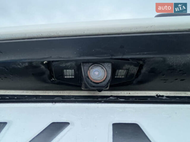 Белый Хонда Аккорд, объемом двигателя 2.35 л и пробегом 260 тыс. км за 12500 $, фото 16 на Automoto.ua