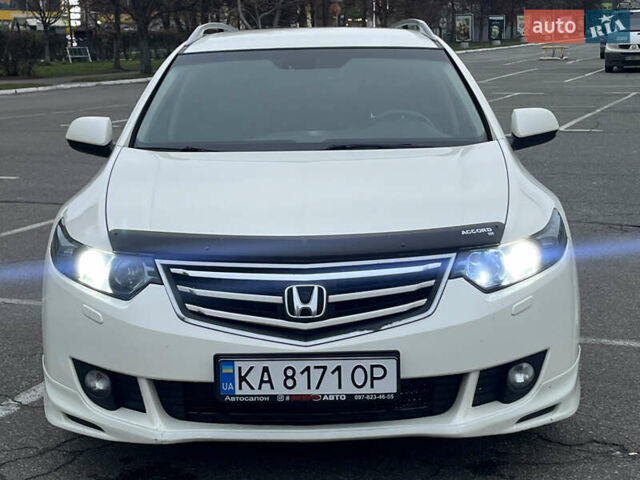 Белый Хонда Аккорд, объемом двигателя 2.35 л и пробегом 260 тыс. км за 12500 $, фото 12 на Automoto.ua