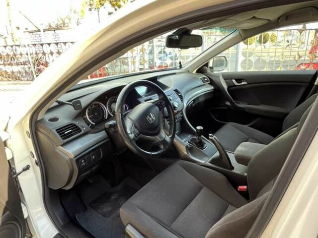 Білий Хонда Аккорд, об'ємом двигуна 2.2 л та пробігом 337 тис. км за 8200 $, фото 7 на Automoto.ua