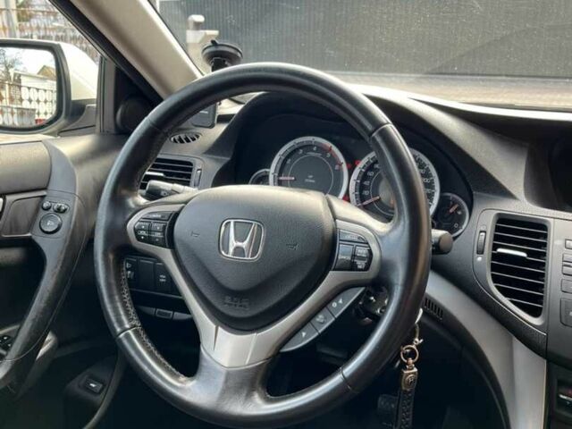 Білий Хонда Аккорд, об'ємом двигуна 2.2 л та пробігом 337 тис. км за 8200 $, фото 4 на Automoto.ua