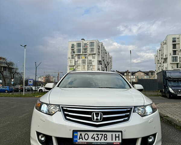 Белый Хонда Аккорд, объемом двигателя 2.35 л и пробегом 224 тыс. км за 9999 $, фото 3 на Automoto.ua