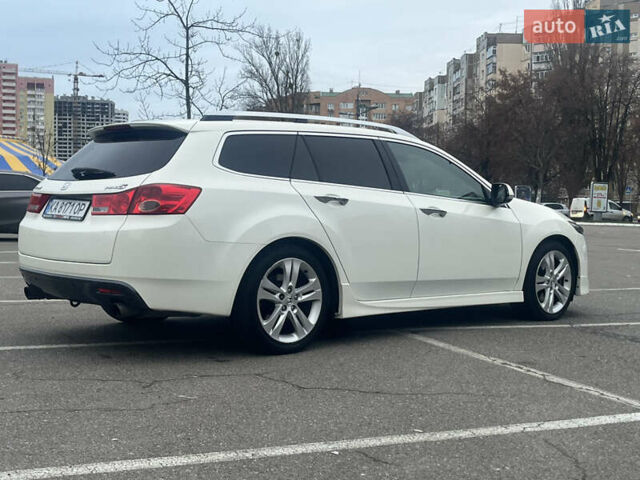 Белый Хонда Аккорд, объемом двигателя 2.35 л и пробегом 260 тыс. км за 12500 $, фото 25 на Automoto.ua