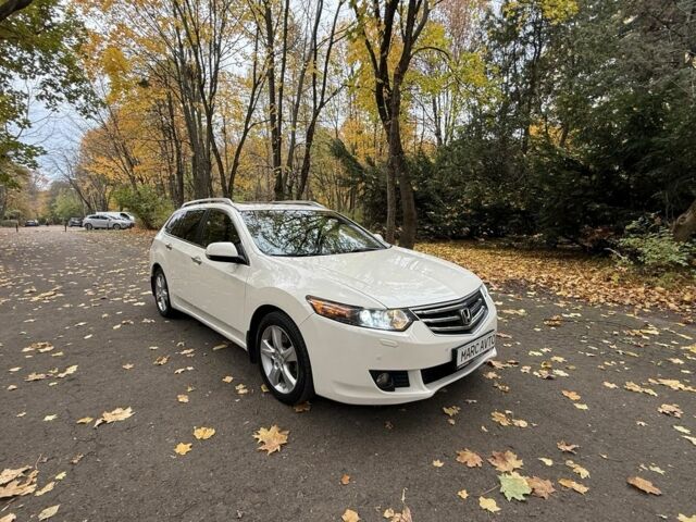 Белый Хонда Аккорд, объемом двигателя 0 л и пробегом 220 тыс. км за 8850 $, фото 3 на Automoto.ua