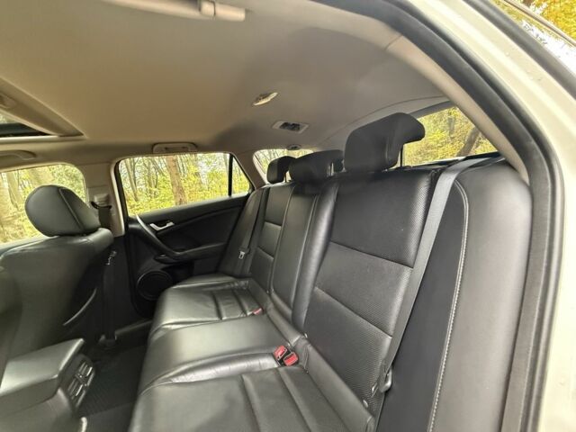 Белый Хонда Аккорд, объемом двигателя 0 л и пробегом 220 тыс. км за 8850 $, фото 15 на Automoto.ua