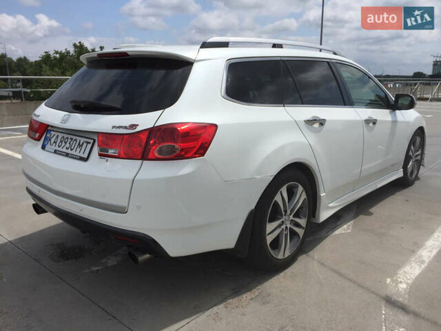 Белый Хонда Аккорд, объемом двигателя 2.35 л и пробегом 239 тыс. км за 13900 $, фото 5 на Automoto.ua