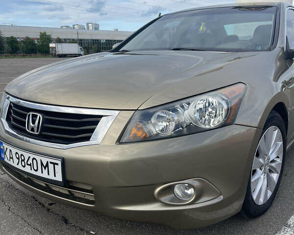 Бежевий Хонда Аккорд, об'ємом двигуна 2.4 л та пробігом 300 тис. км за 6500 $, фото 2 на Automoto.ua