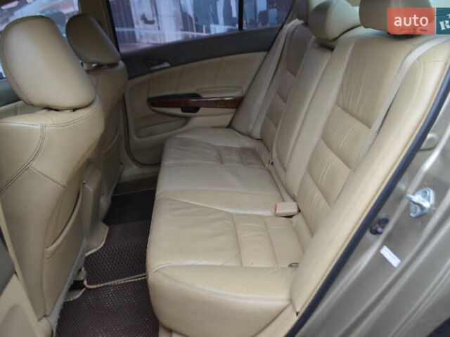 Бежевый Хонда Аккорд, объемом двигателя 2.4 л и пробегом 225 тыс. км за 7500 $, фото 12 на Automoto.ua
