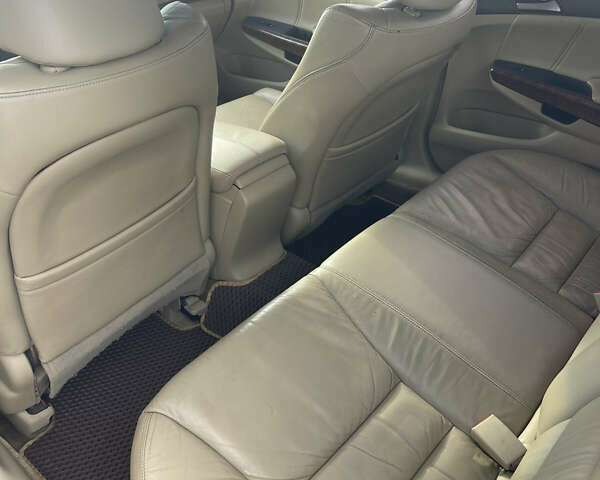Бежевий Хонда Аккорд, об'ємом двигуна 2.4 л та пробігом 300 тис. км за 6500 $, фото 12 на Automoto.ua