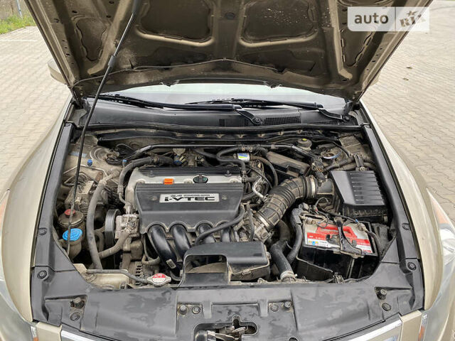 Бежевый Хонда Аккорд, объемом двигателя 2.4 л и пробегом 193 тыс. км за 8000 $, фото 39 на Automoto.ua