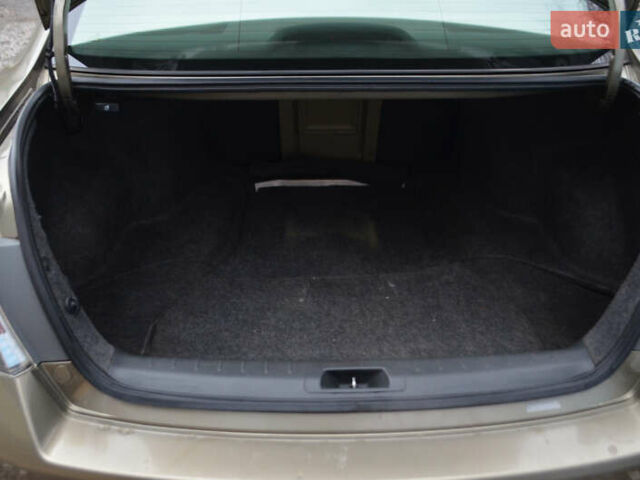 Бежевый Хонда Аккорд, объемом двигателя 2.4 л и пробегом 225 тыс. км за 7500 $, фото 9 на Automoto.ua