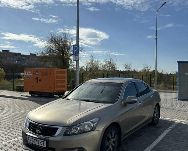 Хонда Аккорд 2007 в Кривом Роге на Automoto.ua Бежевый Хонда Аккорд, объемом двигателя 2.35 л и пробегом 290 тыс. км за 7900 $, фото 2 на Automoto.ua