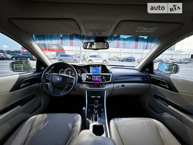 Бежевий Хонда Аккорд, об'ємом двигуна 2.36 л та пробігом 86 тис. км за 14000 $, фото 10 на Automoto.ua