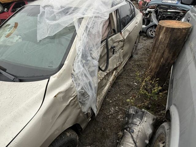 Бежевый Хонда Аккорд, объемом двигателя 2.4 л и пробегом 170 тыс. км за 5500 $, фото 3 на Automoto.ua