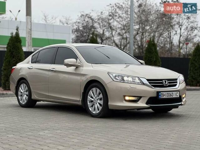 Бежевый Хонда Аккорд, объемом двигателя 2.4 л и пробегом 191 тыс. км за 12600 $, фото 3 на Automoto.ua