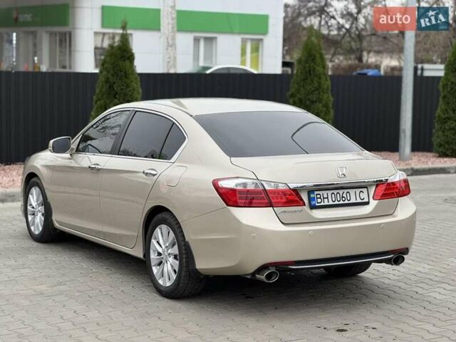 Бежевый Хонда Аккорд, объемом двигателя 2.4 л и пробегом 191 тыс. км за 12600 $, фото 1 на Automoto.ua