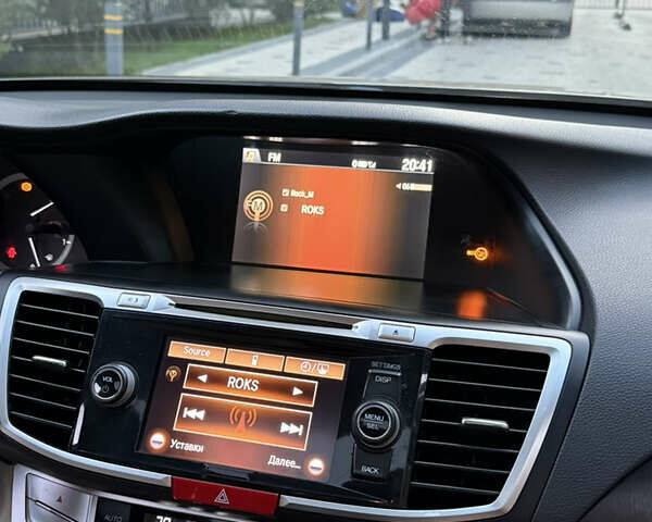 Бежевий Хонда Аккорд, об'ємом двигуна 2.36 л та пробігом 160 тис. км за 11899 $, фото 19 на Automoto.ua