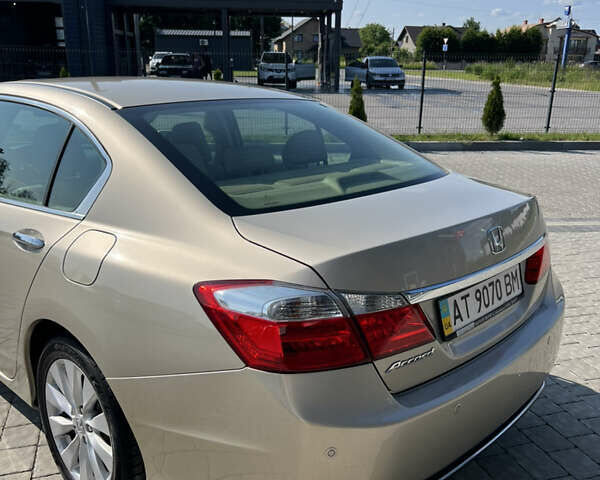 Бежевый Хонда Аккорд, объемом двигателя 2.36 л и пробегом 126 тыс. км за 15500 $, фото 5 на Automoto.ua