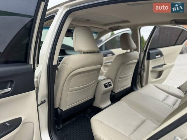 Бежевый Хонда Аккорд, объемом двигателя 2.4 л и пробегом 191 тыс. км за 12600 $, фото 11 на Automoto.ua