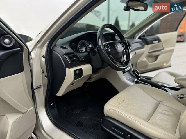 Бежевый Хонда Аккорд, объемом двигателя 2.4 л и пробегом 191 тыс. км за 12600 $, фото 23 на Automoto.ua