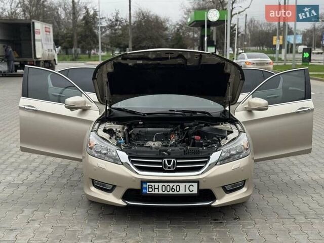 Бежевый Хонда Аккорд, объемом двигателя 2.4 л и пробегом 191 тыс. км за 12600 $, фото 20 на Automoto.ua