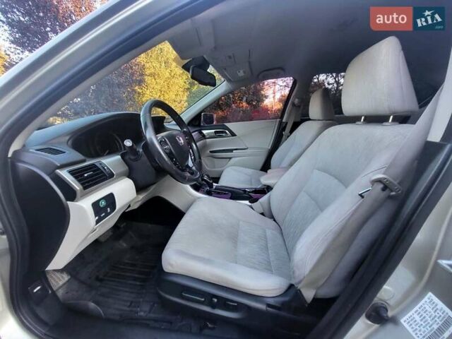 Бежевый Хонда Аккорд, объемом двигателя 2 л и пробегом 250 тыс. км за 12500 $, фото 7 на Automoto.ua