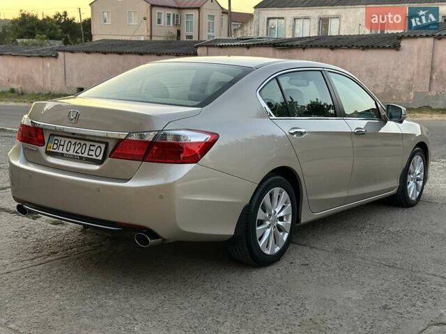 Бежевый Хонда Аккорд, объемом двигателя 2.36 л и пробегом 28 тыс. км за 17500 $, фото 11 на Automoto.ua