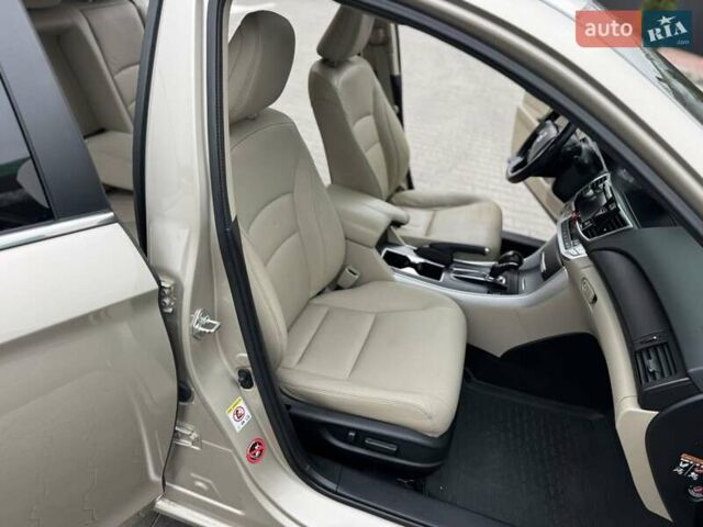 Бежевый Хонда Аккорд, объемом двигателя 2.4 л и пробегом 191 тыс. км за 12600 $, фото 25 на Automoto.ua