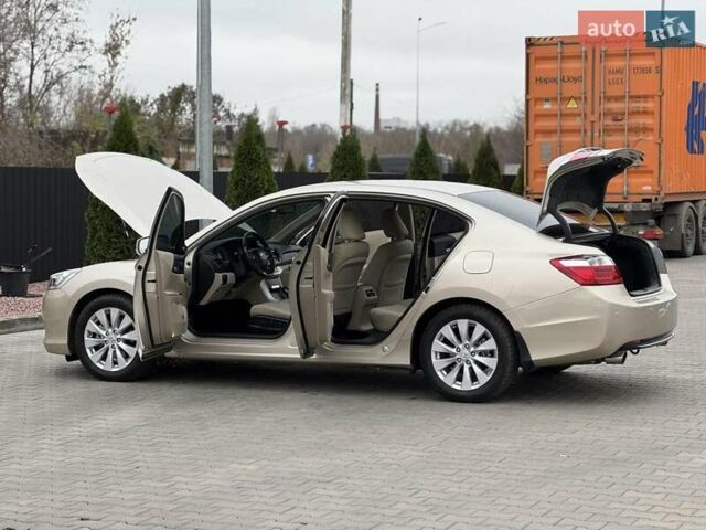 Бежевый Хонда Аккорд, объемом двигателя 2.4 л и пробегом 191 тыс. км за 12600 $, фото 7 на Automoto.ua