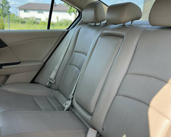 Бежевый Хонда Аккорд, объемом двигателя 2.36 л и пробегом 126 тыс. км за 15500 $, фото 15 на Automoto.ua