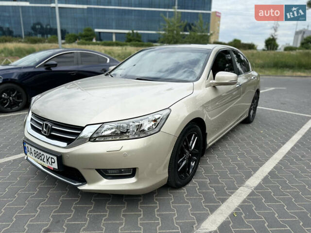 Бежевий Хонда Аккорд, об'ємом двигуна 2.4 л та пробігом 147 тис. км за 12500 $, фото 5 на Automoto.ua