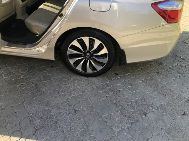 Бежевый Хонда Аккорд, объемом двигателя 2 л и пробегом 214 тыс. км за 14300 $, фото 7 на Automoto.ua