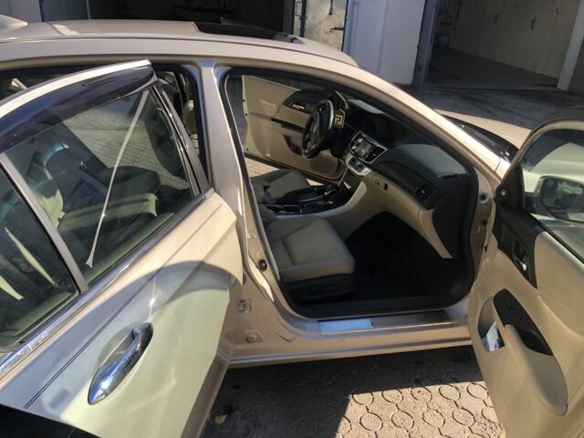 Бежевый Хонда Аккорд, объемом двигателя 2 л и пробегом 214 тыс. км за 14300 $, фото 11 на Automoto.ua