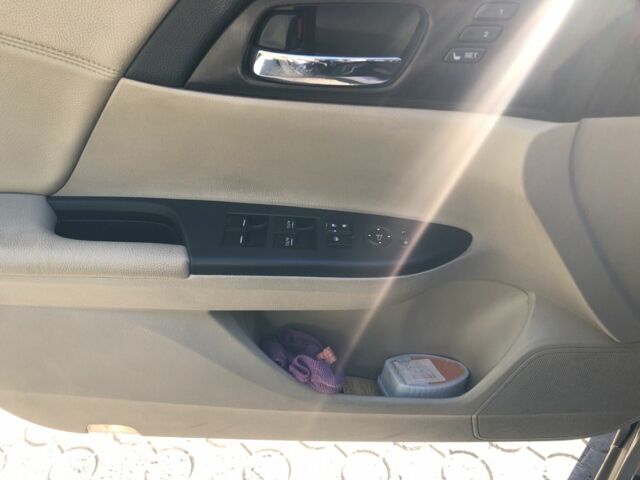 Бежевый Хонда Аккорд, объемом двигателя 2 л и пробегом 214 тыс. км за 14300 $, фото 3 на Automoto.ua