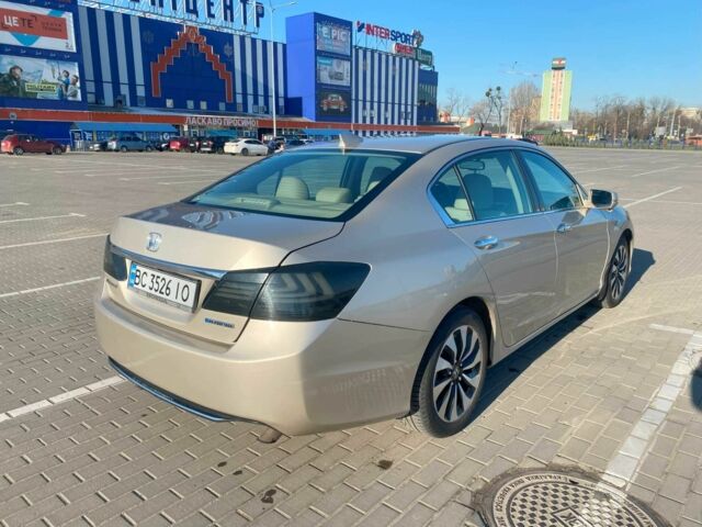 Бежевый Хонда Аккорд, объемом двигателя 2 л и пробегом 270 тыс. км за 11112 $, фото 1 на Automoto.ua