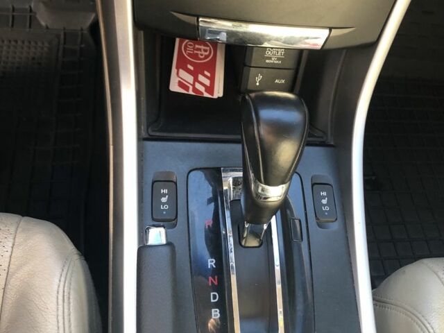 Бежевый Хонда Аккорд, объемом двигателя 2 л и пробегом 214 тыс. км за 14300 $, фото 4 на Automoto.ua