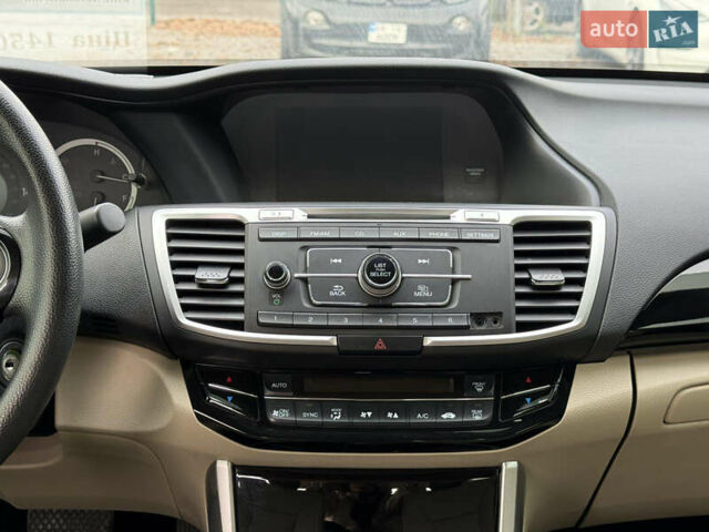 Бежевый Хонда Аккорд, объемом двигателя 2.36 л и пробегом 70 тыс. км за 14700 $, фото 14 на Automoto.ua