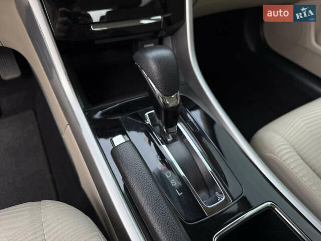 Бежевый Хонда Аккорд, объемом двигателя 2.36 л и пробегом 70 тыс. км за 14700 $, фото 10 на Automoto.ua