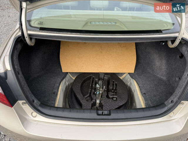 Бежевый Хонда Аккорд, объемом двигателя 2.36 л и пробегом 70 тыс. км за 14700 $, фото 7 на Automoto.ua