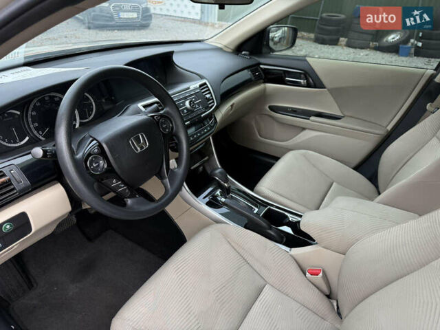 Бежевый Хонда Аккорд, объемом двигателя 2.36 л и пробегом 70 тыс. км за 14700 $, фото 8 на Automoto.ua